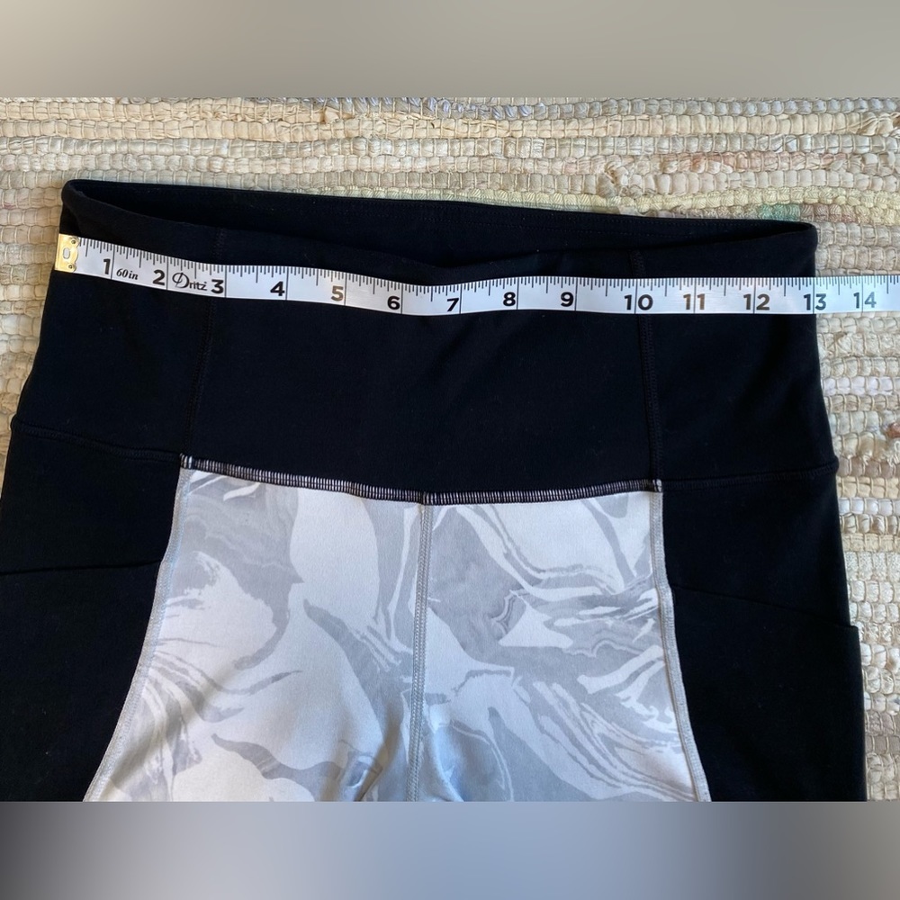 Athleta Powervita Marble Salutation leggings Size S - Picture 6 of 9